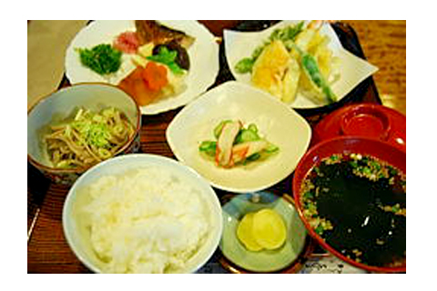 石室山荘お食事
